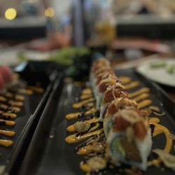 Tommy's Tavern + Tap - Specialty Rolls: The Latitude Roll
