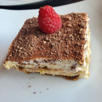 Il Saggio Italian Restaurant - Tiramisu - Italian Near Me - Commerce, California Il Saggio Italian Restaurant - Tiramisu - Italian Near Me - Commerce, California