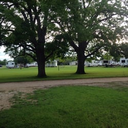 Patriot RV Park - Luling