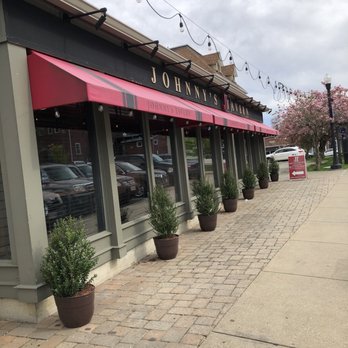 Johnny's - ma‪‪❤︎‬ JOHNNY'S TAVERN - Updated August 2025 - 232 Photos & 448