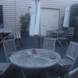 The Albion Kyneton - The Beer Garden