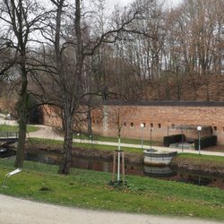 Glacis Park