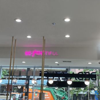 Bedazzled Nails and Spa - Waxing Near Me - Chicago, Illinois