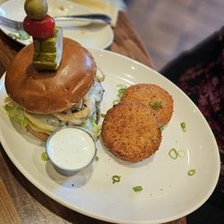 Malone's - Wagyu colby  Burger with gruyere potatoes