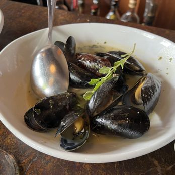 Casa La Luna - HH mussels - $7 - Italian Near Me - Cleveland, Ohio