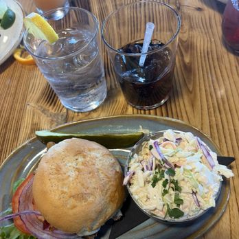 Oxbow Bar & Grill - Bars Near Me - Fort Myers, Florida