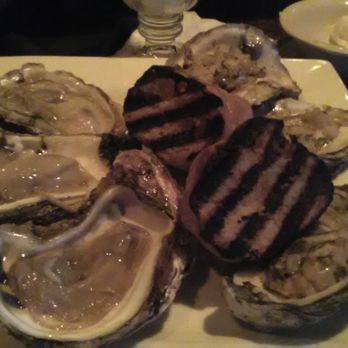 The Fish House - Connecticut blue points--fresh and fantastic. The ones on the right are sriracha grilled with onions. - Seafood Near Me - Peoria, Illinois