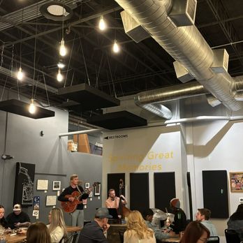 477 distilling  - Gwen Nagel Trio - Distilleries Near Me - Greeley, Colorado