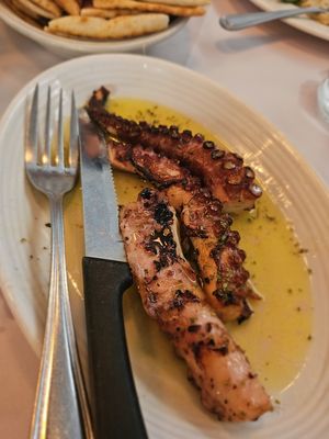 Bahari Estiatorio by null