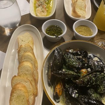 La Oficina - Mussels and camarones al ajillo - Steakhouses Near Me - Chesapeake, Virginia