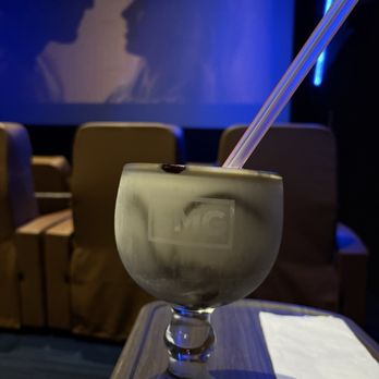 Studio Movie Grill - Simi Valley - Cinema Near Me - Simi Valley, California