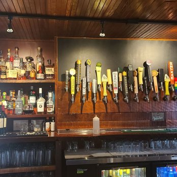 Craft Beer Xchange - Pubs Near Me - Laconia, New Hampshire