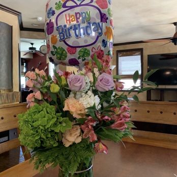 Jean's Flower Basket - The flowers that were delivered to my mom. - Florists Near Me - Yucaipa, California