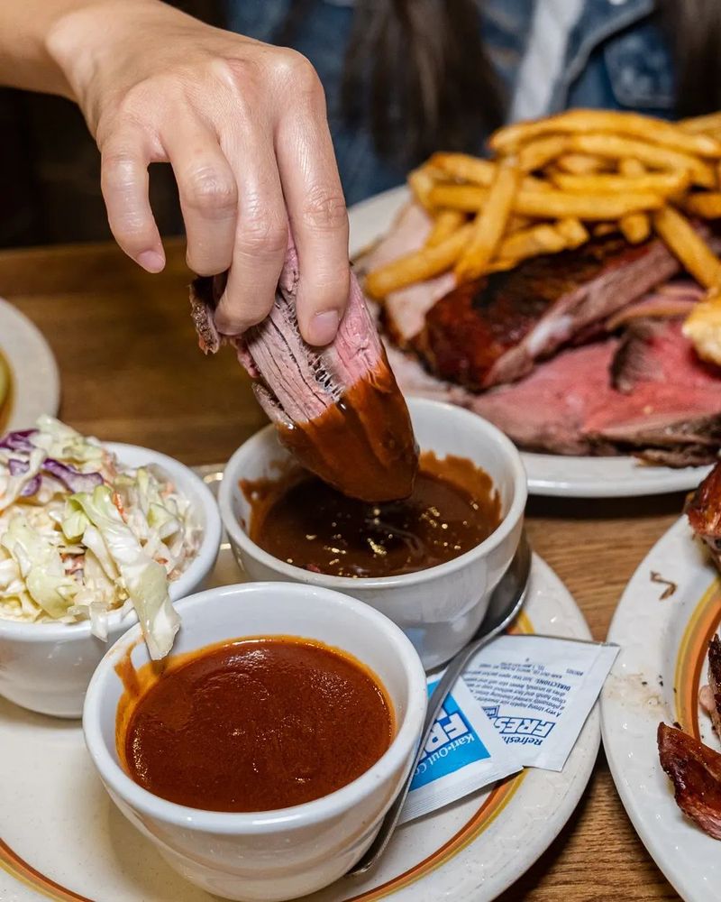 BARNEY’S HICKORY PIT Updated October 2024 121 Photos & 262 Reviews