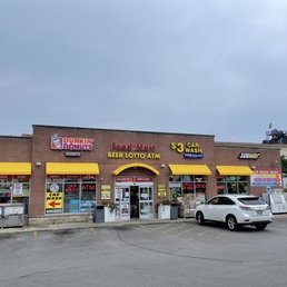 Exterior photo of Shell Gas Station - Evanston, Illinois Exterior photo of Shell Gas Station - Evanston, Illinois