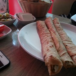 Demir Cafe - Patatesli ve peynirli sıkma