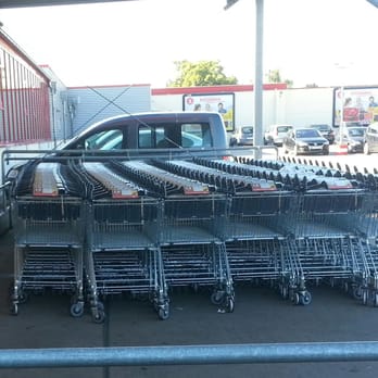 Kaufland - Neue Einkaufswagen mit ergonomischen Griffen - Grocery Near Me - Cologne, NW Kaufland - Neue Einkaufswagen mit ergonomischen Griffen - Grocery Near Me - Cologne, NW
