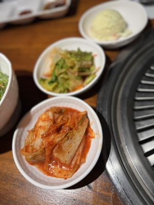 8oz Korean Steak House and Bar by null