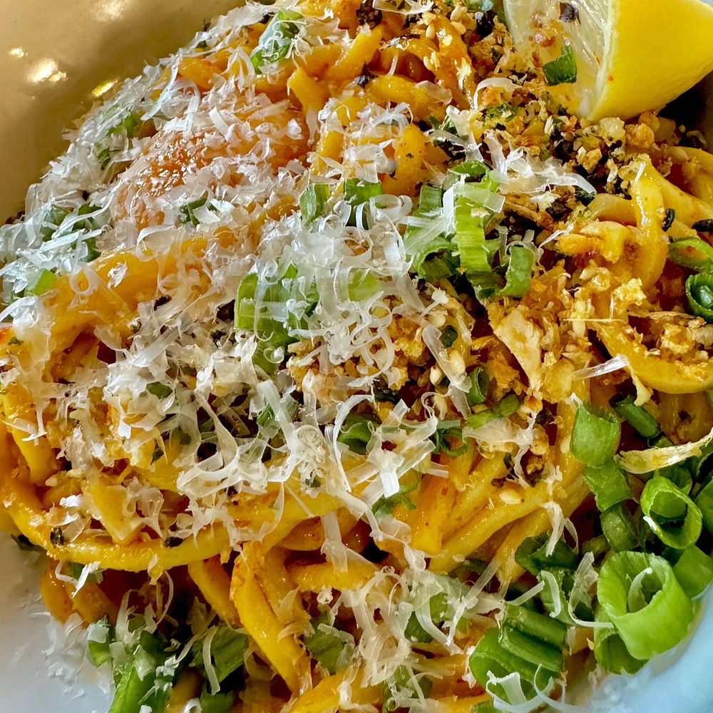 Piko Kitchen + Bar - Garlic Noodles - Cocktail Bars Near Me - Honolulu, Hawaii