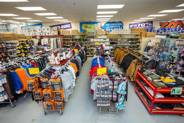 hardware store brookfield