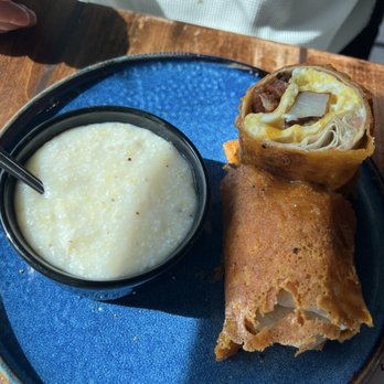 Perdido Key Breakfast Club - Breakfast burrito - Breakfast & Brunch Near Me - Pensacola, Florida