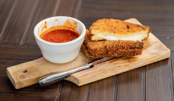 Carlucci's Waterfront by null