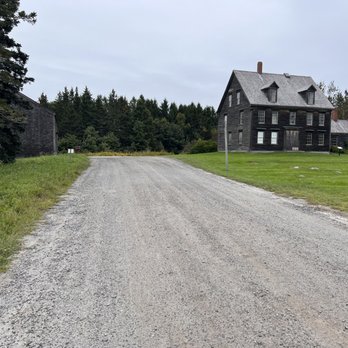 Olson House - Approximating the view from Christina's World - Museums Near Me - Cushing, Maine