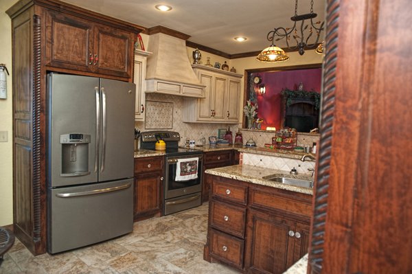 Yellow Rose Inn by null