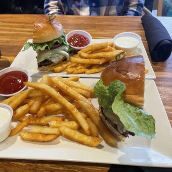 Uptown Kitchen + Taphouse - Inferno burger & fries! - Gastropubs Near Me - Rogers, Arkansas Uptown Kitchen + Taphouse - Inferno burger & fries! - Gastropubs Near Me - Rogers, Arkansas