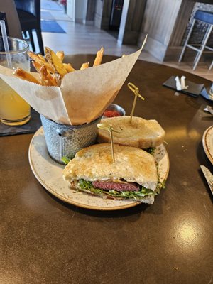 Ring of Honor Kitchen & Bar by null