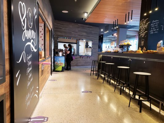 Moxy Munich Airport by null