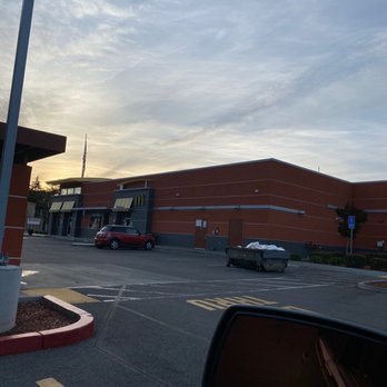McDonald's - I called to ask if they were gonna open soon. The guy said 7 and slammed the phone down. That was rude and disrespectful. - Fast Food Near Me - San Jose, California