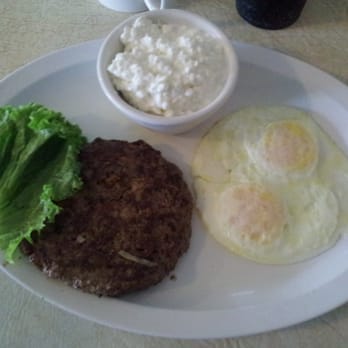 Vic's All Star Kitchen - Coach "Lloyd" - American Near Me - Pleasanton, California