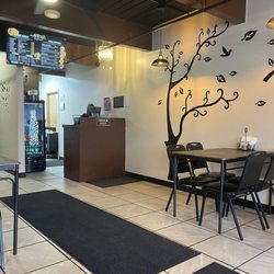 Tacos El Primo - Dinning area