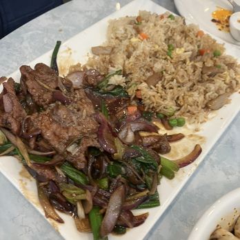 Andy's Kitchen - Ginger beef lunch portion with fried rice - Chinese Near Me - Folsom, California Andy's Kitchen - Ginger beef lunch portion with fried rice - Chinese Near Me - Folsom, California