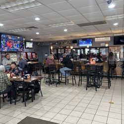 Carr's Bar N Grill