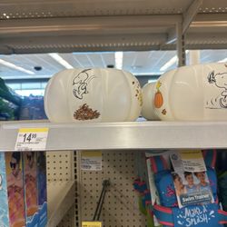 Walgreens - Cute Halloween decor