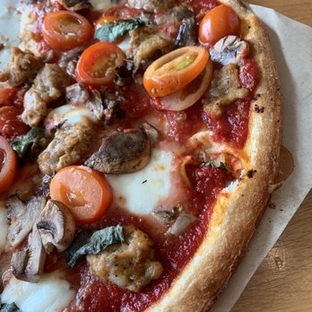 Blaze Pizza - Red Vine pizza with sausage - Salad Near Me - Albuquerque, New Mexico