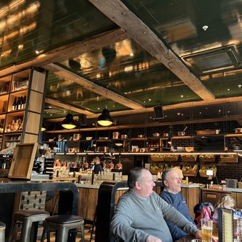 The Stoke House - Inside - British Near Me - London, XGL The Stoke House - Inside - British Near Me - London, XGL