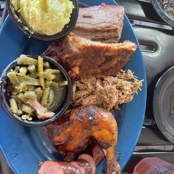 Bennett's Pit Bar-B-Que - Texan combo!! - Barbeque Near Me - Pigeon Forge, Tennessee