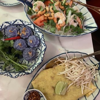 Kin Dee - Glass Noodles Salad Thai Flower Dumpling Pad Thai - Thai Near Me - Houston, Texas Kin Dee - Glass Noodles Salad Thai Flower Dumpling Pad Thai - Thai Near Me - Houston, Texas