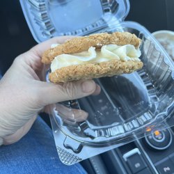 Daphne's Bakery - Coconut Surprise