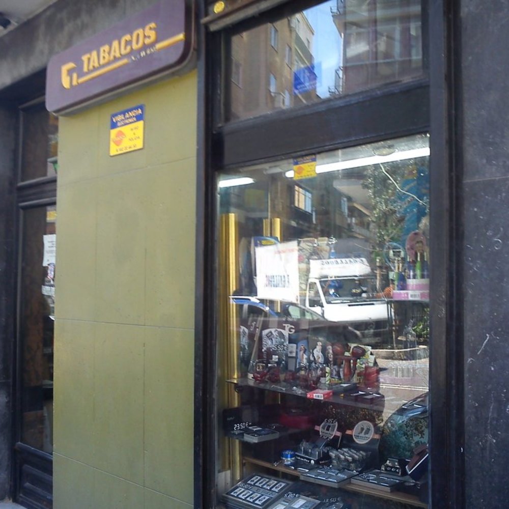 TOP 10 BEST Tobacco Shops near C. de Gutierre de Cetina 88, 28017 Madrid,  Spain - Updated 2026 - Yelp