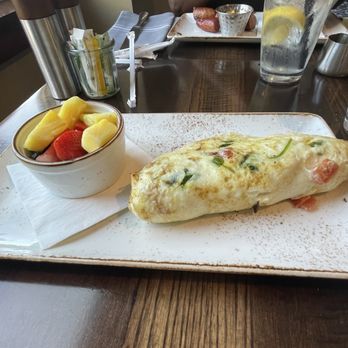 Southern Oak - Egg white omelet with fresh fruit - Steakhouses Near Me - Opelika, Alabama Southern Oak - Egg white omelet with fresh fruit - Steakhouses Near Me - Opelika, Alabama