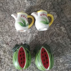 Collectors Antique Mall - Vintage salt & pepper shakers