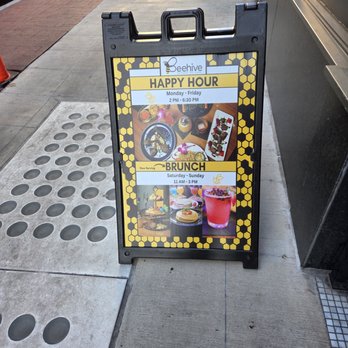 Beehive - Cocktail Bars Near Me - Dallas, Texas