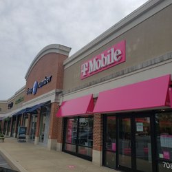 T-Mobile - The Shoppes at Wyomissing