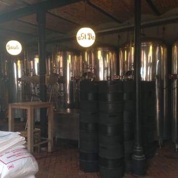 Bleckeder Brauhaus - Blick in die Brauerei - Beer Garden Near Me - Bleckede, NI