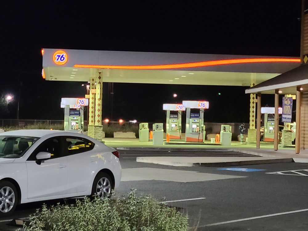 WOLF DEN TEXACO 17 Reviews 61 W Wapato Rd, Wapato, Washington Gas