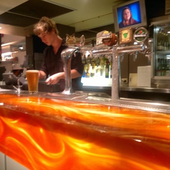 Indooroopilly Hotel - Bars Near Me - Indooroopilly, QLD Indooroopilly Hotel - Bars Near Me - Indooroopilly, QLD